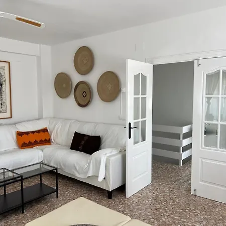 Mercedes Pool&5 Bdrm * Ifach