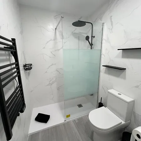 Mercedes Pool & 5 Bdrm * Ifach