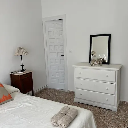 Vila Mercedes Pool & 5 Bdrm *